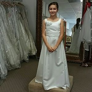 WHITE Communion dress Pretty Maids